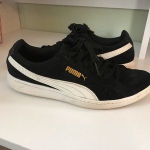 Women’s puma shoes Suede
